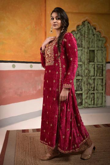 Rani Pink Long Velvet Suit With Pant Fully Gold Handwork