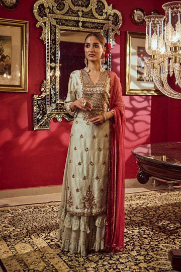 Grey hand embroidered Kurta in silk and sharara in georgette