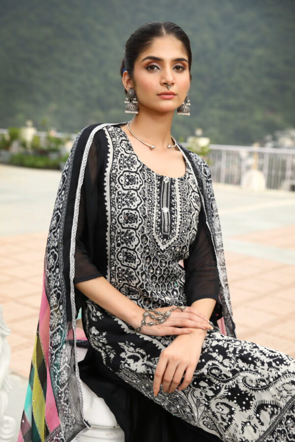 Pakistan Suit With Plazo